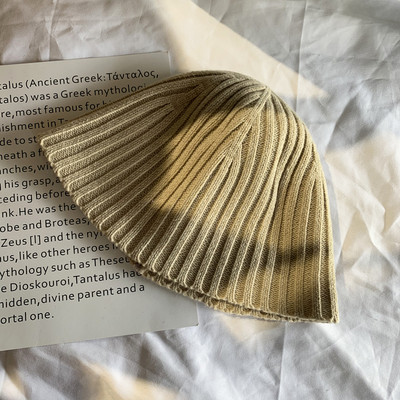 Alkalmi női kötött sapka sima modell