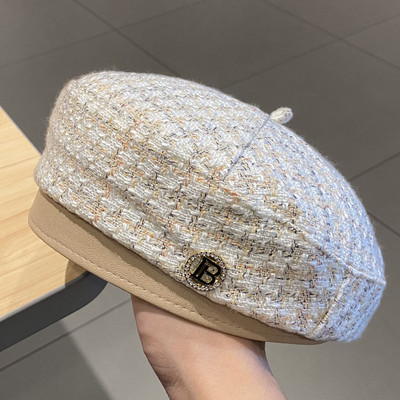 Γυναικείο μοντέρνο καπέλο τύπου μπερέ και πέτρες διακόσμησης