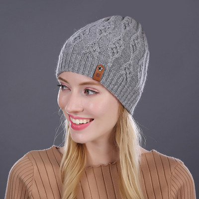 Καπέλο φθινοπώρο-χειμερινό με πλεκτό μοτίβο