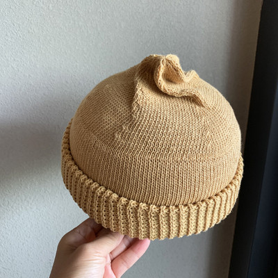 Γυναικείο χειμερινό καπέλο κλασικό μοντέλο