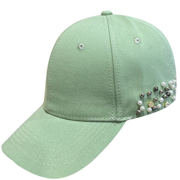 Ženski šešir sa šilterom i perlama u boji