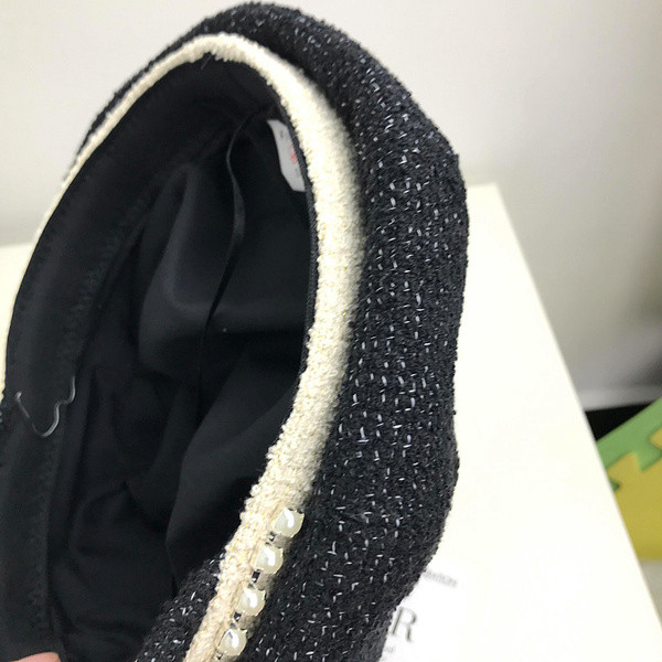 Modern női sapka típusú gyöngyös sapka