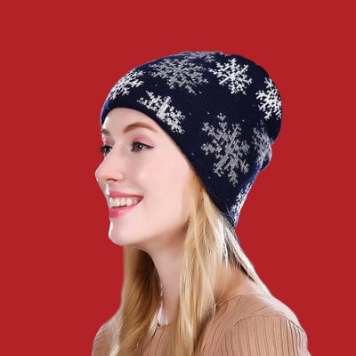 Γυναικείο χειμερινό καπέλο με νιφάδες χιονιού