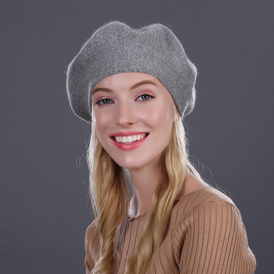 Őszi női barett típusú sapka