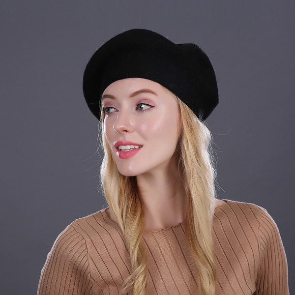 Őszi női barett típusú sapka