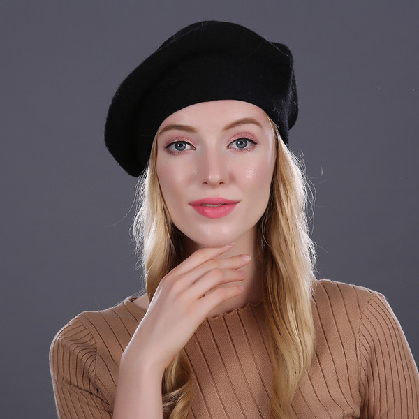 Őszi női barett típusú sapka
