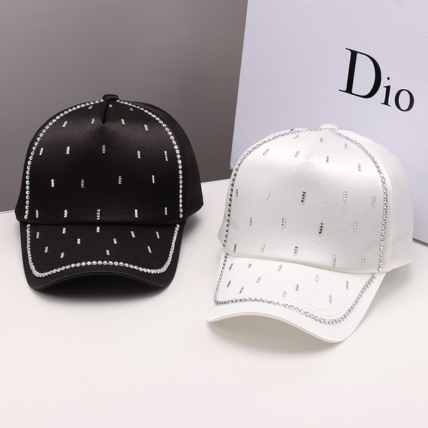 Új modell női sapka napellenzővel és kövekkel