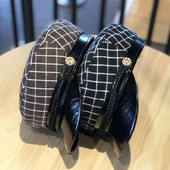 Kockás női sapka napellenzővel