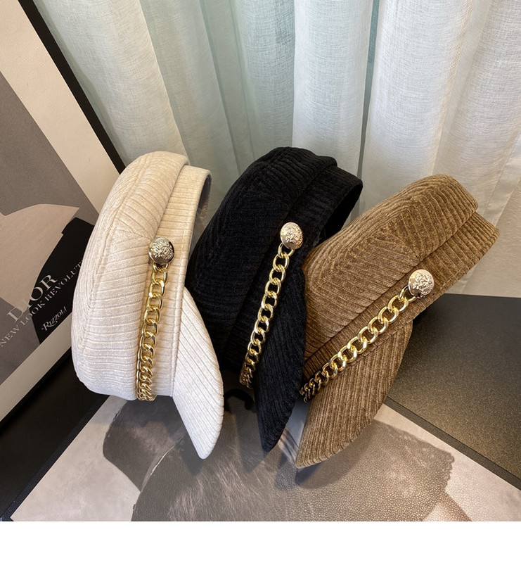 Modern női barett típusú sapka fém elemmel