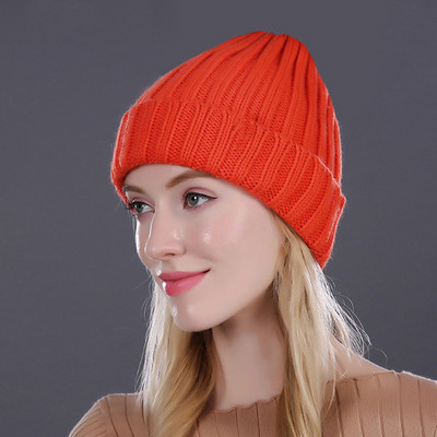 Γυναικείο χειμερινό καπέλο με πλεκτό μοτίβο