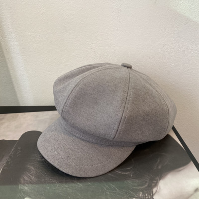 Modern női gyapjú barett típusú sapka