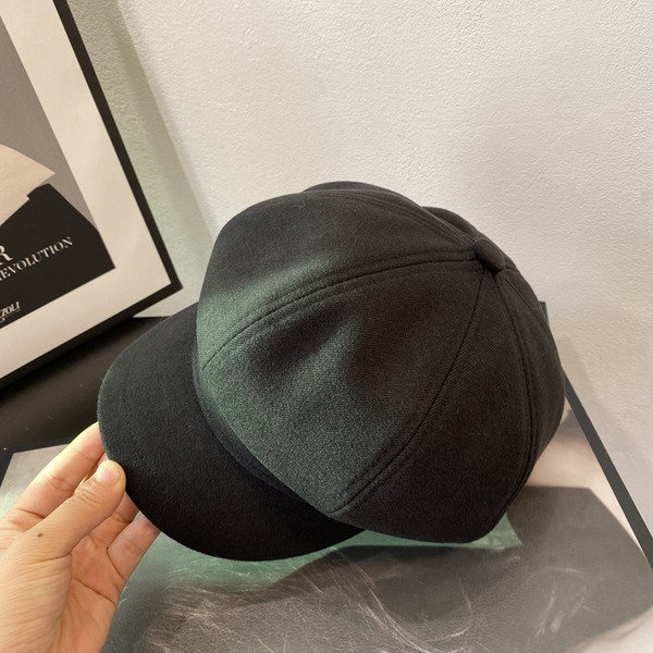 Modern női gyapjú barett típusú sapka