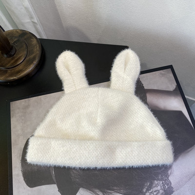 Γυναικείο πλεκτό καπέλο με 3D στοιχεία-αυτιά