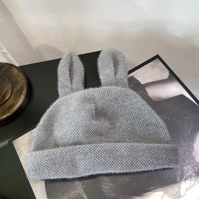 Γυναικείο πλεκτό καπέλο με 3D στοιχεία-αυτιά