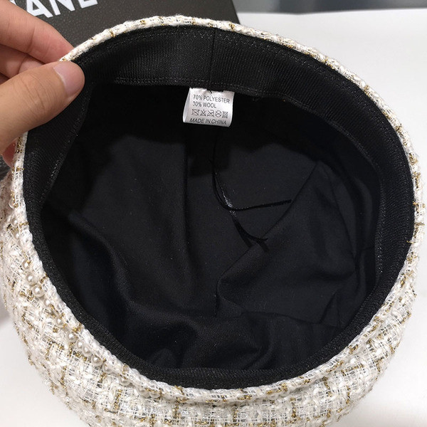 Alkalmi női gyapjúkalap gyöngyökkel