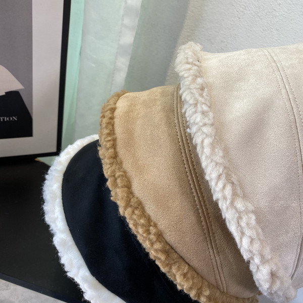 Alkalmi női plüss sapka meleg béléssel