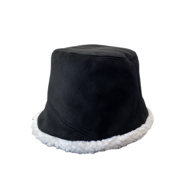 Alkalmi női plüss sapka meleg béléssel