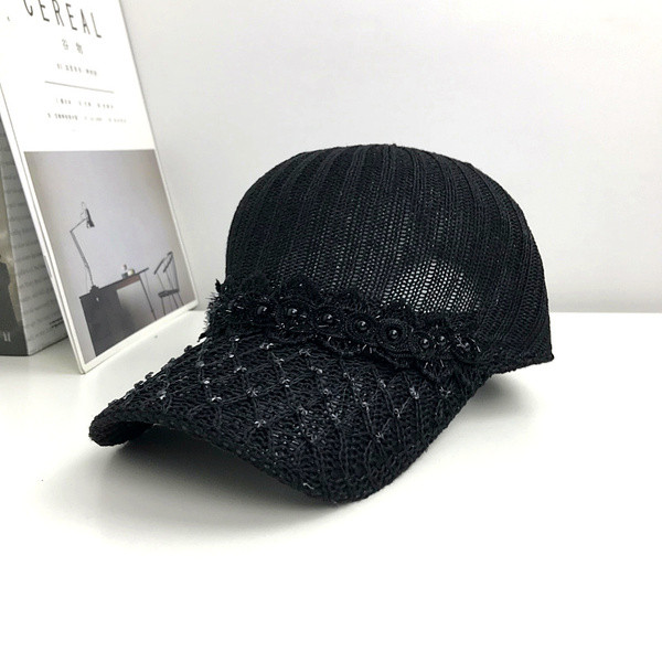 Új modell női sapka gyöngyökkel és csipkével