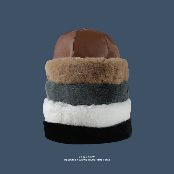 Ζεστό χειμερινό καπέλο κατασκευασμένο από έκο δέρμα με γούνα