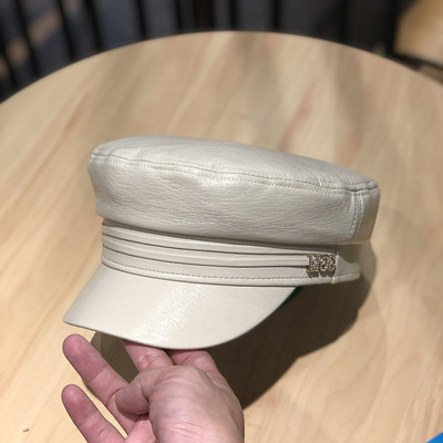 Γυναικείο έκο δερμάτινο καπέλο με γείσο και διακοσμιτικές πέτρες