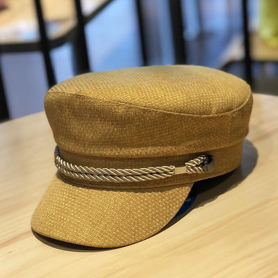 Γυναικείο καπέλο με γείσο τύπου τραγιάσκα