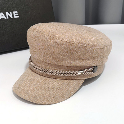 Stílusos női sapka napellenzővel, négy színben