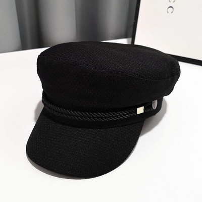 Stílusos női sapka napellenzővel, négy színben