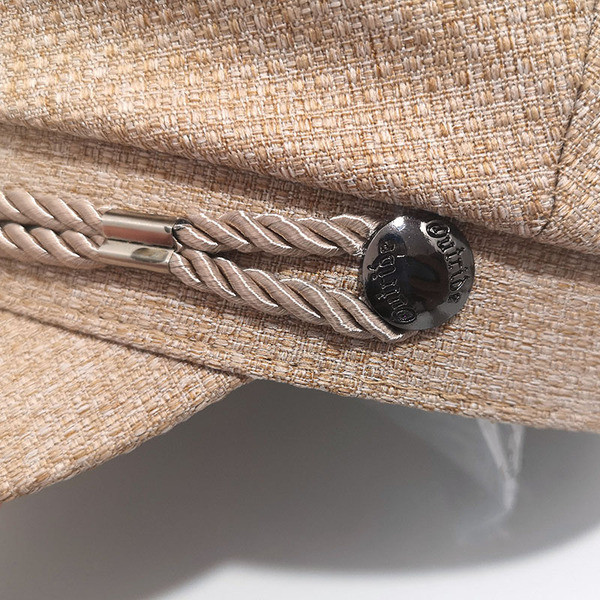 Stílusos női sapka napellenzővel, négy színben