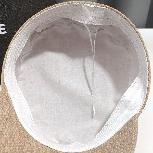 Stílusos női sapka napellenzővel, négy színben