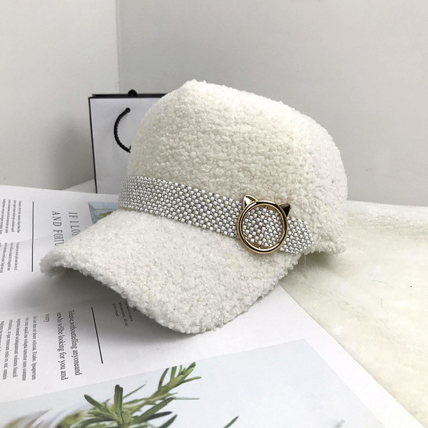 Hétköznapi női sapka télre alkalmas - többféle modell