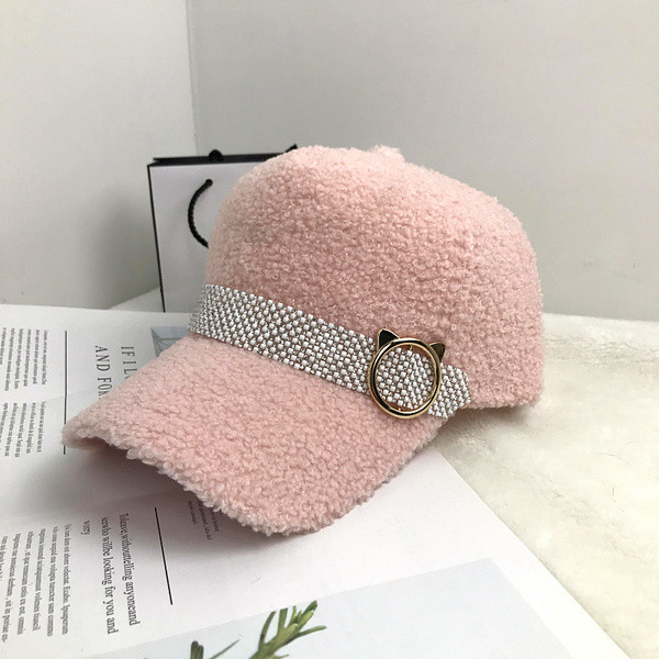 Hétköznapi női sapka télre alkalmas - többféle modell