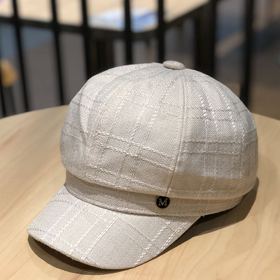 Női textil sapka napellenzővel