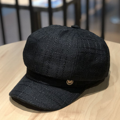 Női textil sapka napellenzővel