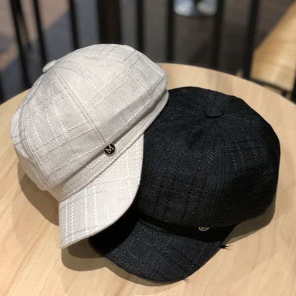 Női textil sapka napellenzővel