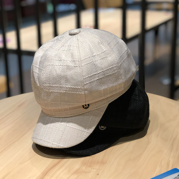 Női textil sapka napellenzővel