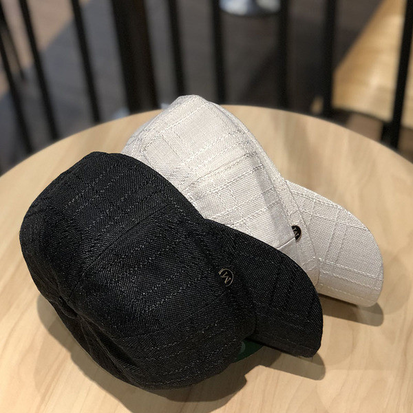 Női textil sapka napellenzővel