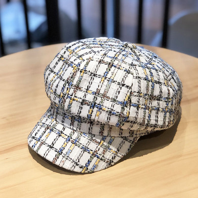 Γυναικείο καρό καπέλο με γείσο