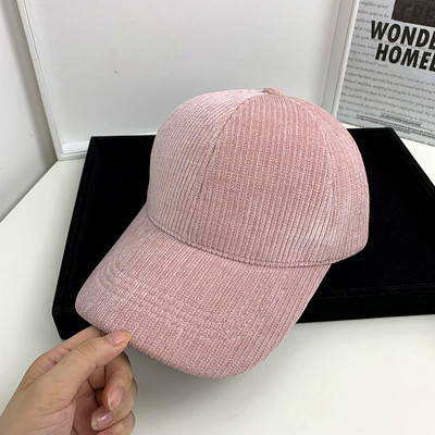 Új modell női téli sapka pehelypomponnal