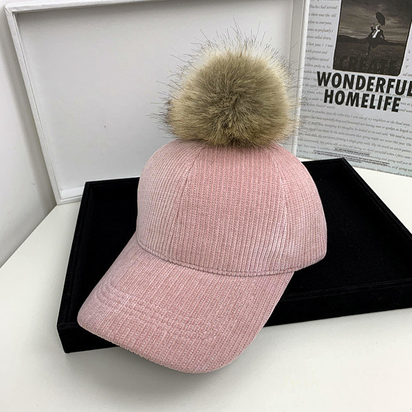 Új modell női téli sapka pehelypomponnal