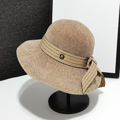 Κομψό γυναικείο καπέλο με περιθώριο και κορδέλα