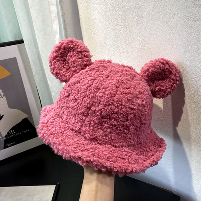 Καθημερινό γυναικείο καπέλο με τρισδιάστατα στοιχεία