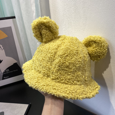 Καθημερινό γυναικείο καπέλο με τρισδιάστατα στοιχεία