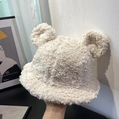 Καθημερινό γυναικείο καπέλο με τρισδιάστατα στοιχεία