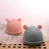 Hétköznapi kötött női sapka 3D elemmel