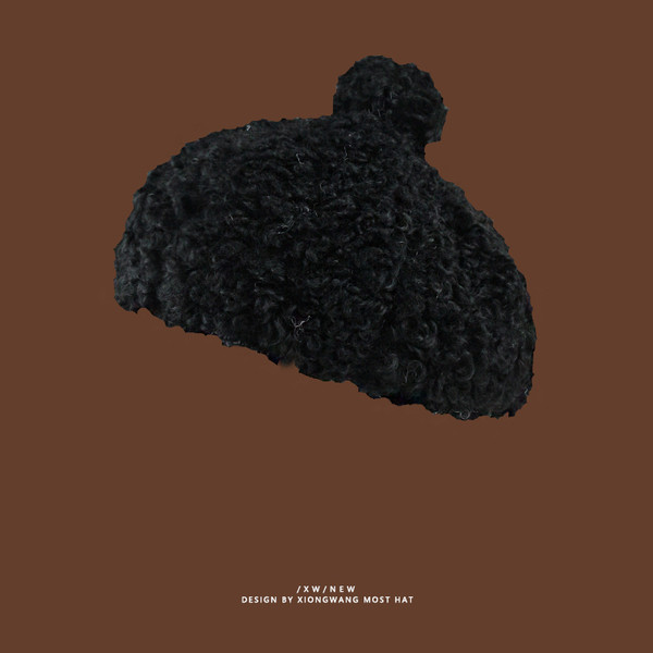 Molyhos téli sapka pomponnal