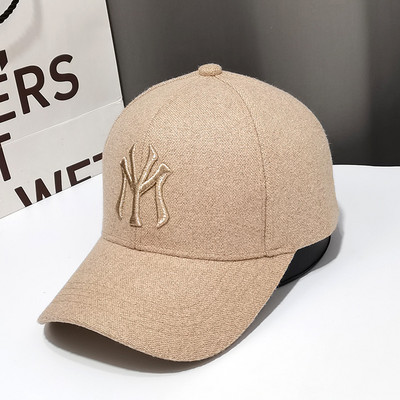 Σπορ-casual γυναικείο καπέλο με γείσο και κέντημα