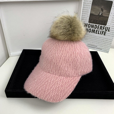 Új modell téli sapka tollal és napellenzővel nőknek