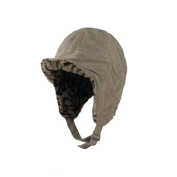 Őszi-téli sapka meleg béléssel típusú fülvédővel