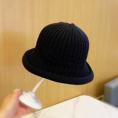 Alkalmi női kötött sapka - sima modell