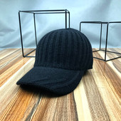 Új modell női kötött sapka napellenzővel - többféle színben